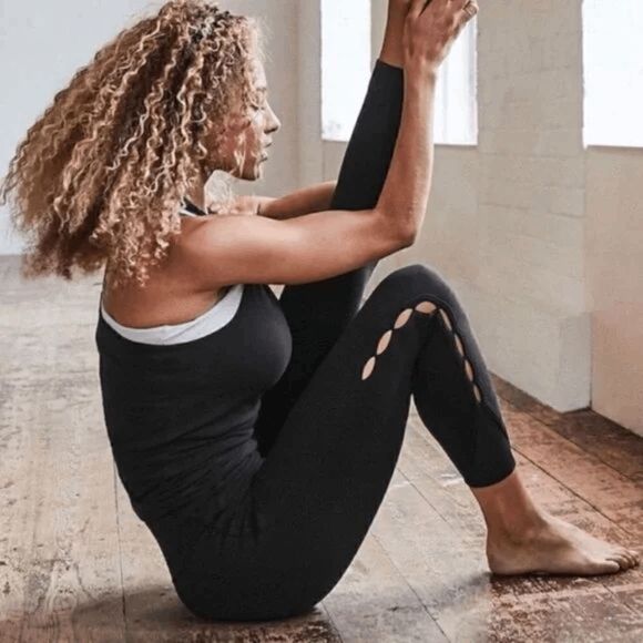 Athleta Black High Rise Peekaboo Mesh 7/8 Leggings, Small - Picture 10 of 10